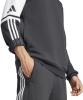 JE2776-7-APPAREL-On-Model-Detail-View-2-white-OXHL-24641.jpg